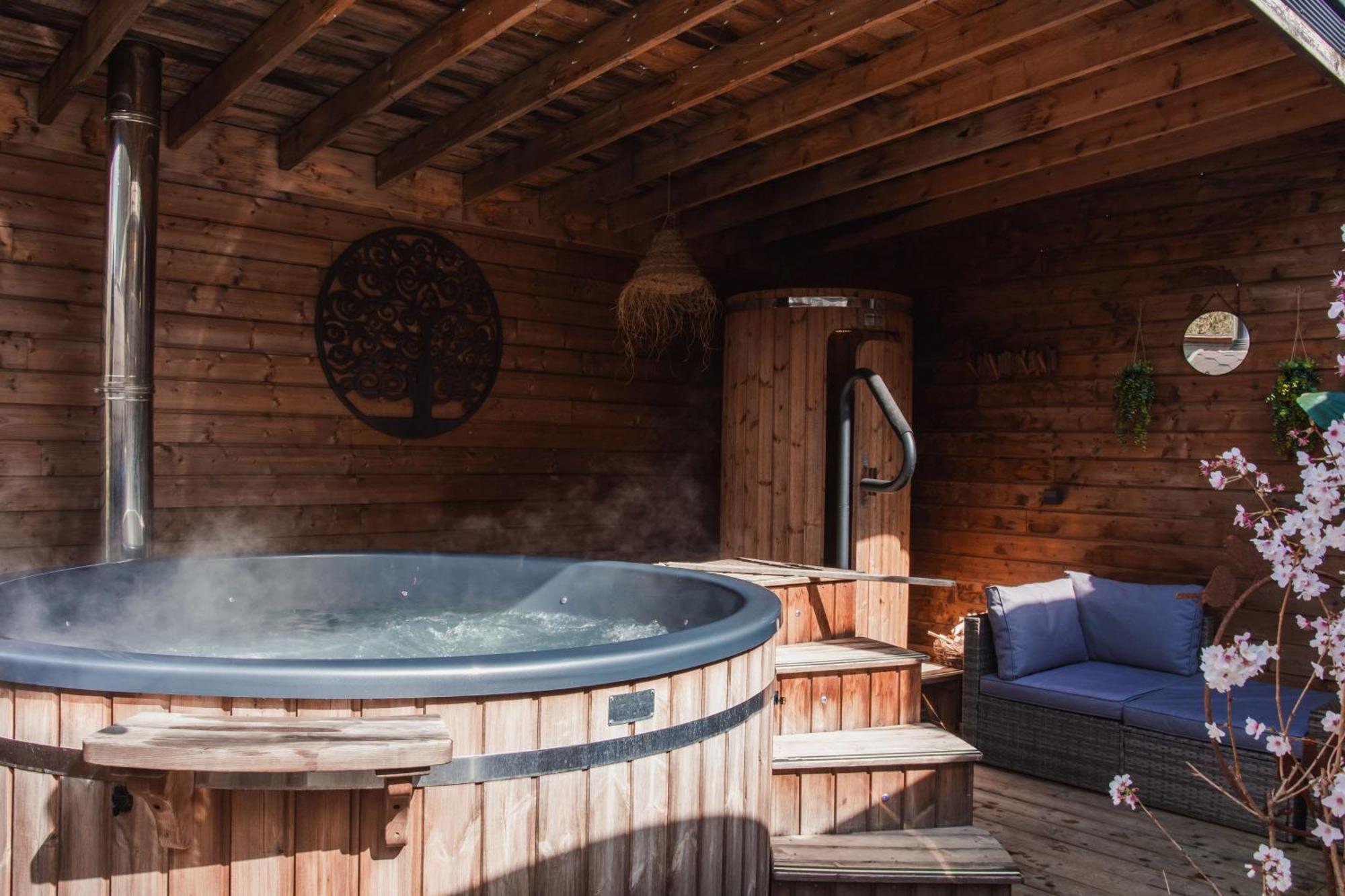 Maison D'Hote Les Notes Endormies Suite Le Refuge Walcourt 外观 照片