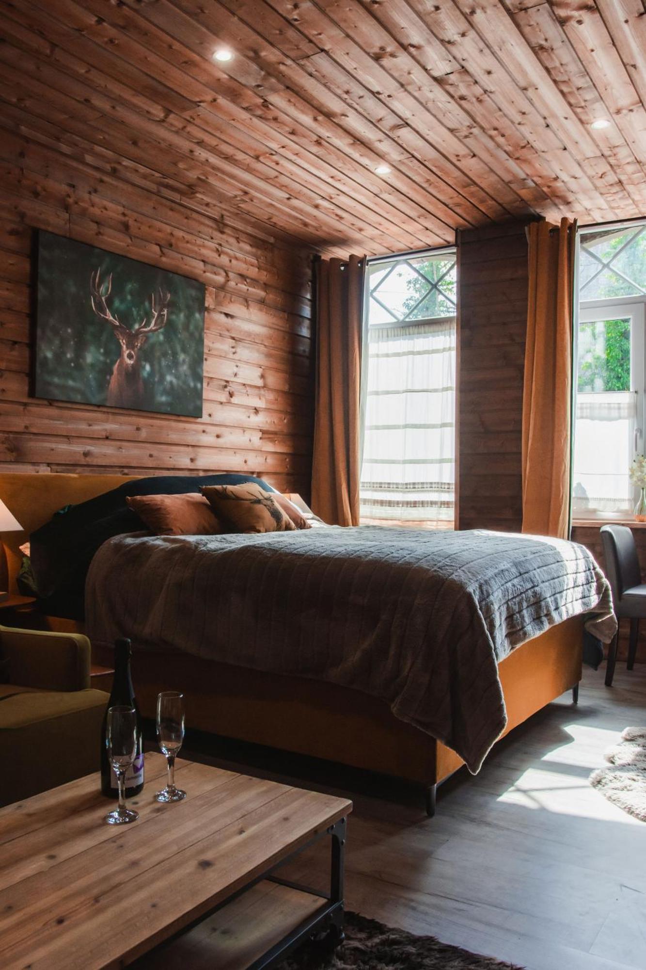 Maison D'Hote Les Notes Endormies Suite Le Refuge Walcourt 外观 照片